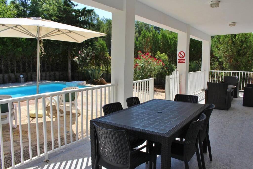 Villa Alomar Crestatx Bagian luar foto